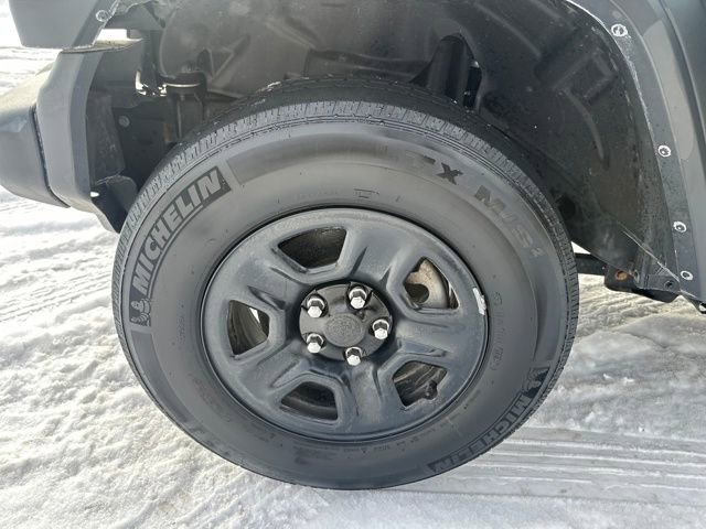 Used 2018 Jeep Wrangler Sport image 31