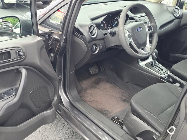 Used 2017 Ford Fiesta SE w/ Cold Weather Package FWD image 9