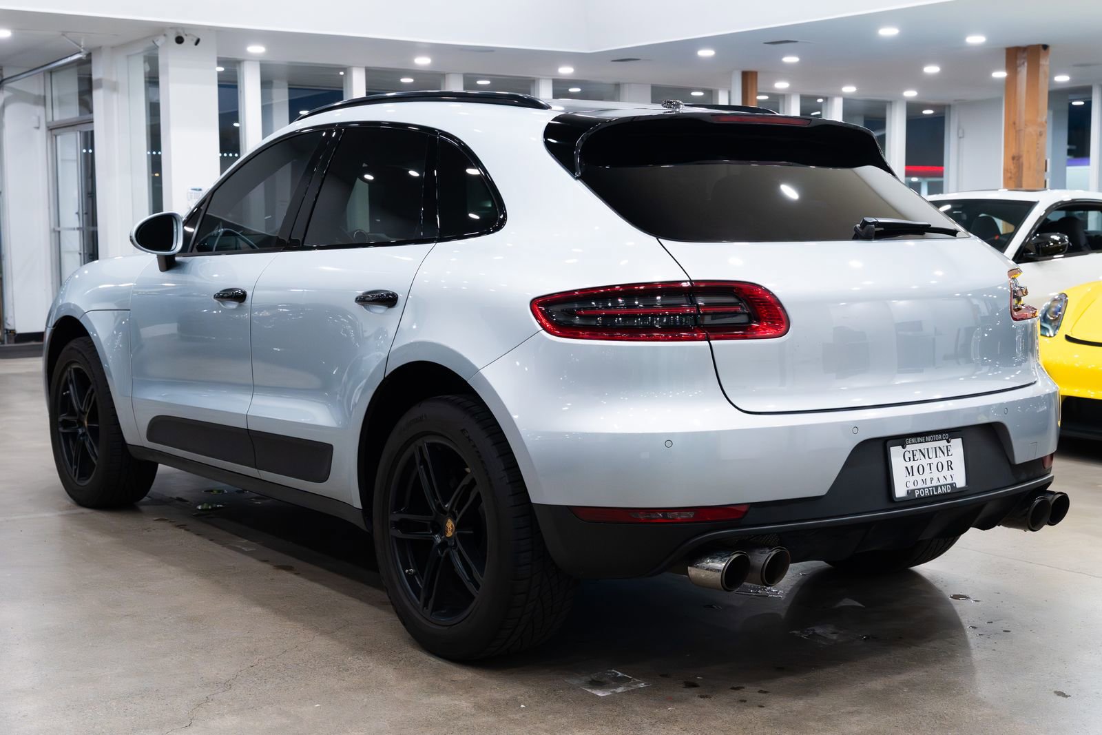 Used 2017 Porsche Macan image 6