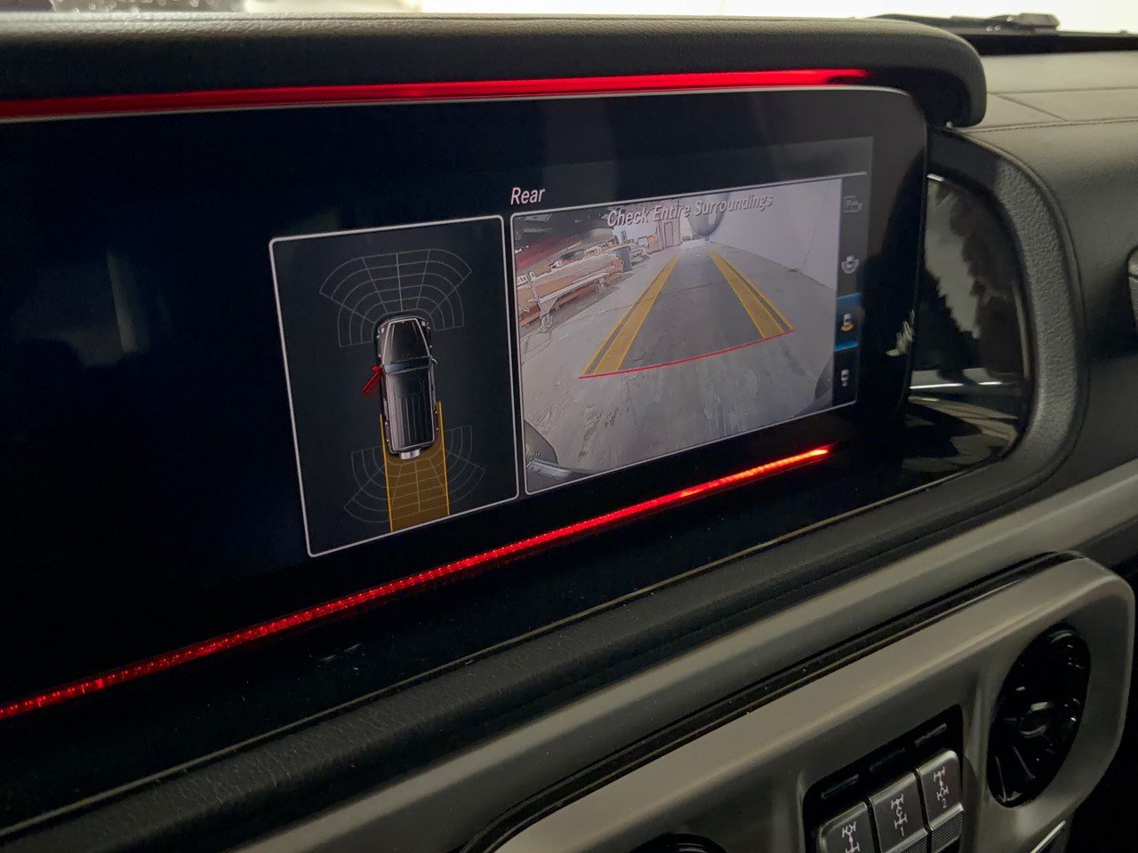 Used 2019 Mercedes-Benz G 550 w/ AMG Line image 24