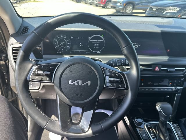 Used 2024 Kia Seltos S AWD/4WD image 14