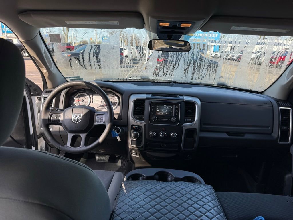 Used 2019 RAM 1500 Classic SLT image 9