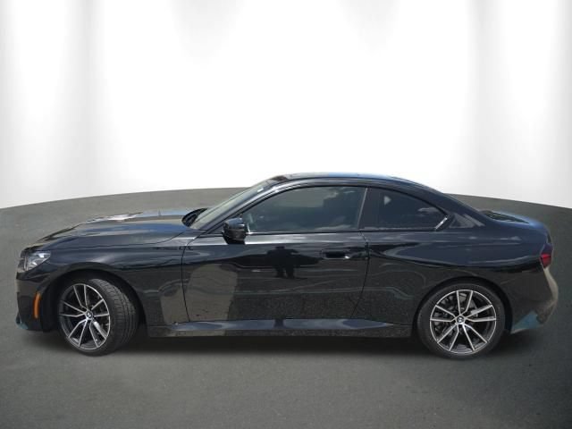 Used 2025 BMW 230i Coupe RWD image 4
