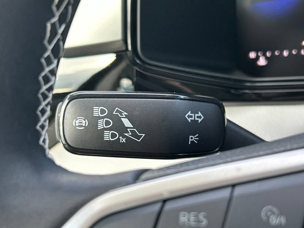 Certified 2026 Volkswagen Taos S FWD image 27