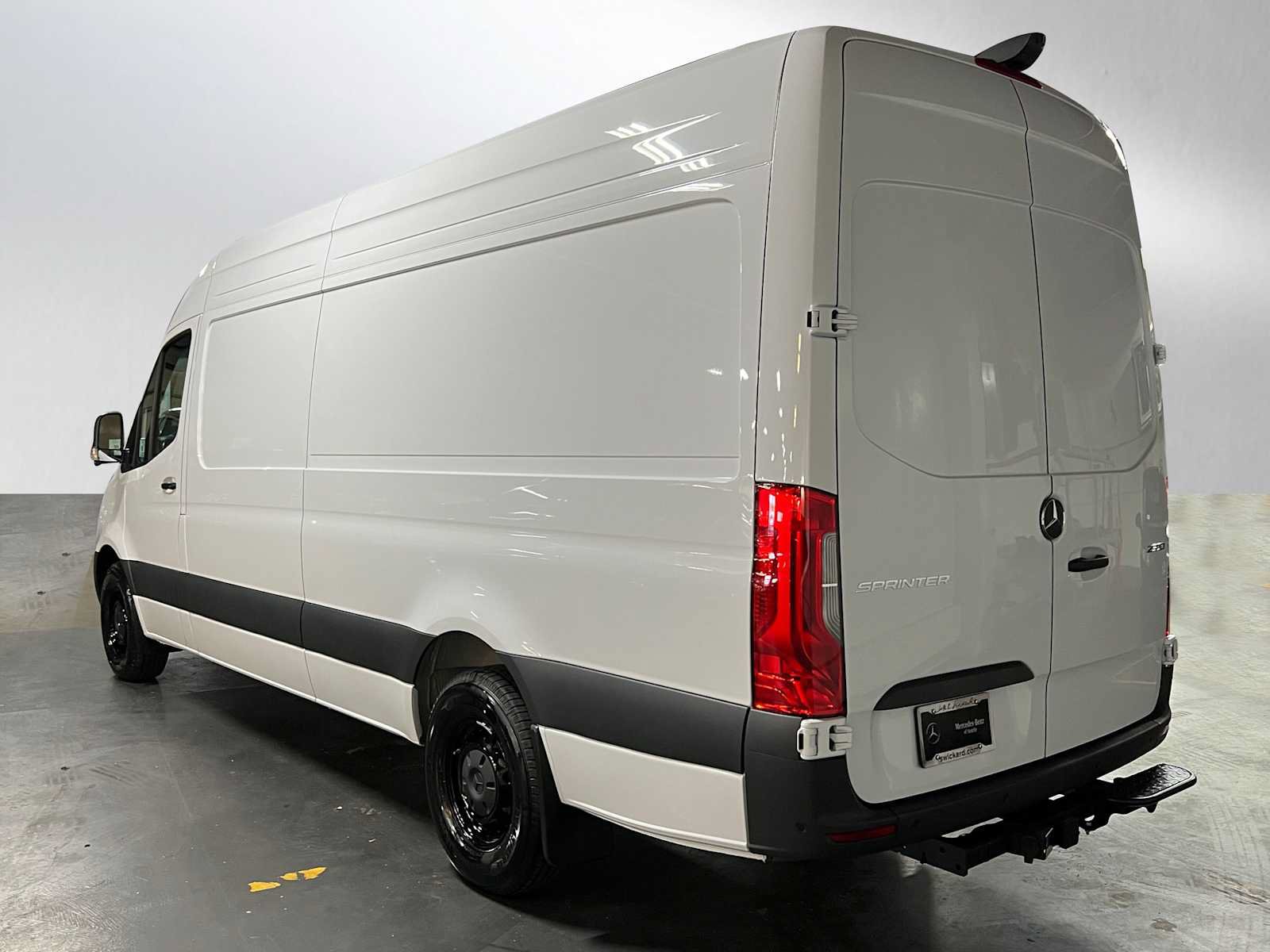 Used 2026 Mercedes-Benz Sprinter 2500 image 5