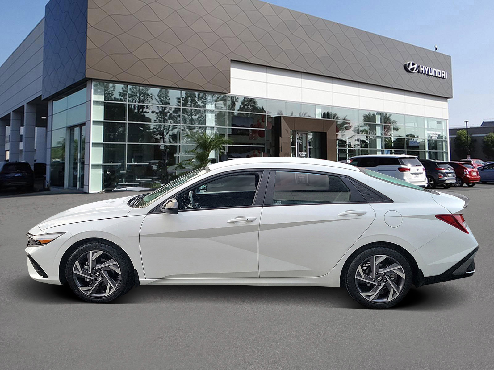 Certified 2025 Hyundai Elantra Sport image 3