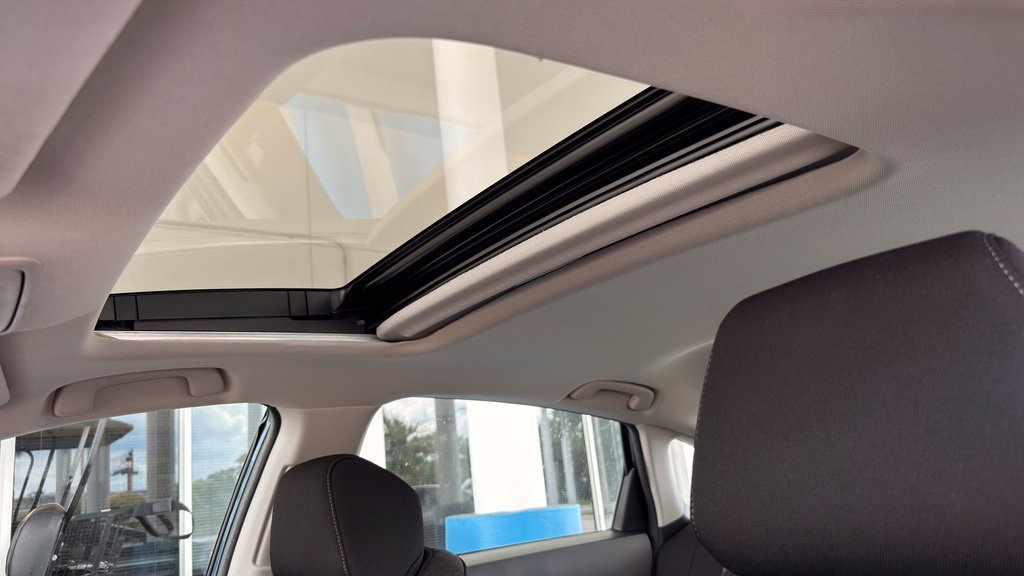 Certified 2023 Honda Accord EX image 7