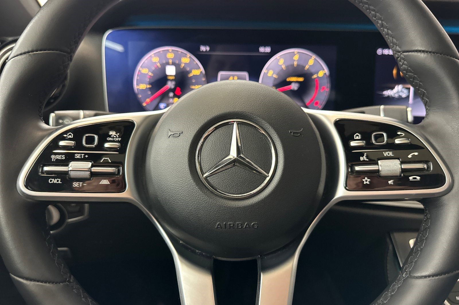 Used 2019 Mercedes-Benz E 300 image 16