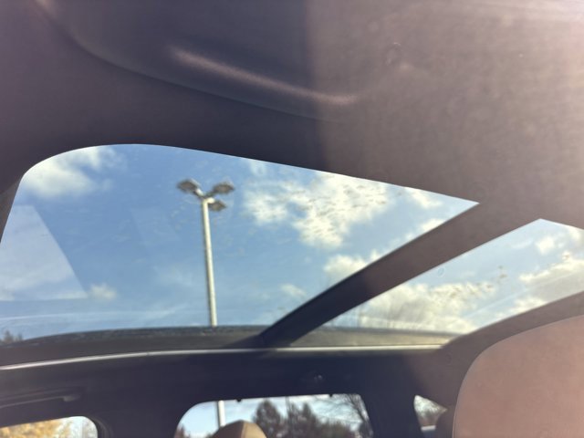 Used 2025 Kia Sorento SX Prestige w/ Olive Brown Leather Package image 19