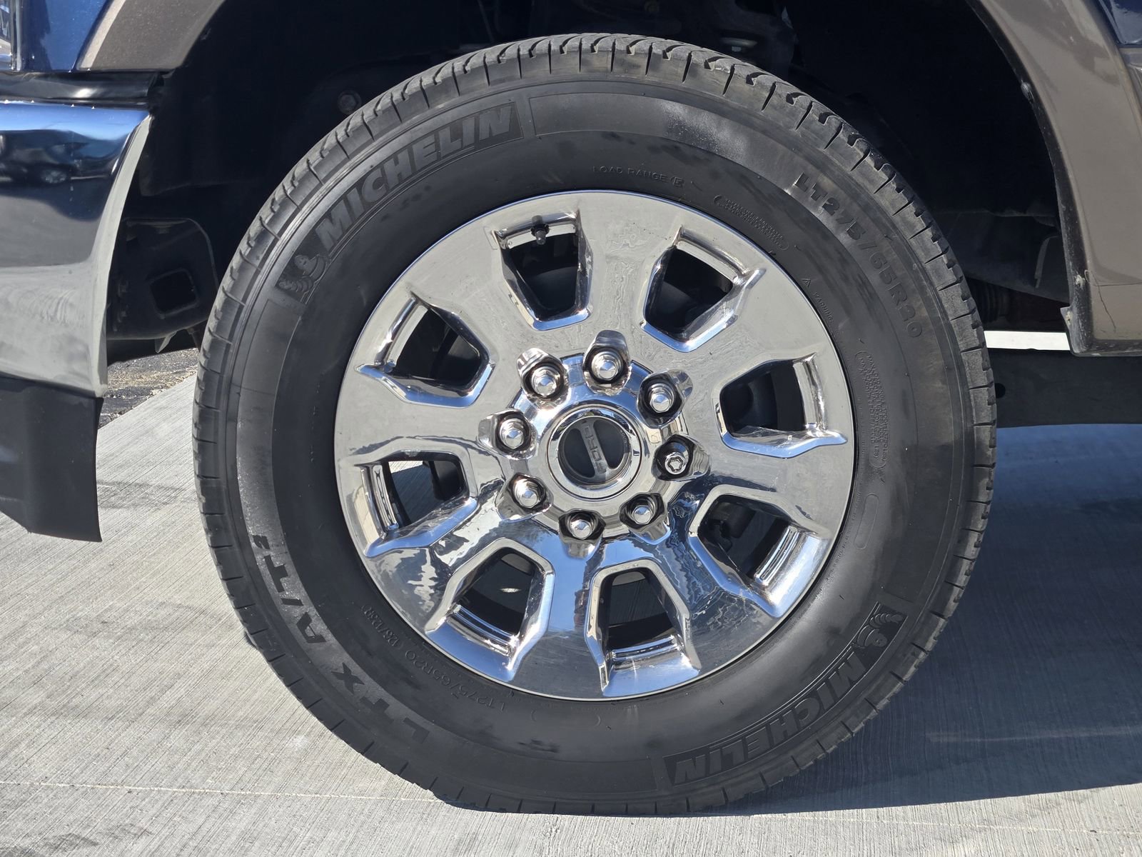 Used 2019 Ford F250 King Ranch w/ King Ranch Ultimate Package image 9