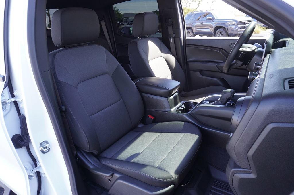 Used 2025 Chevrolet Colorado Trail Boss AWD/4WD image 13
