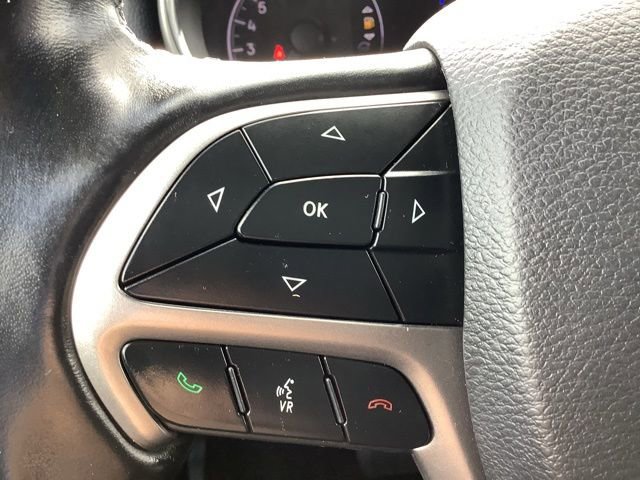 Used 2020 Jeep Grand Cherokee Altitude image 21