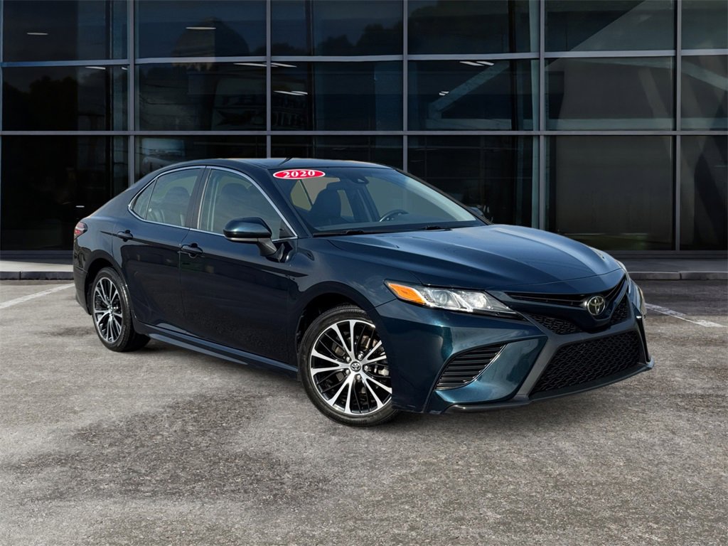 Used 2020 Toyota Camry SE