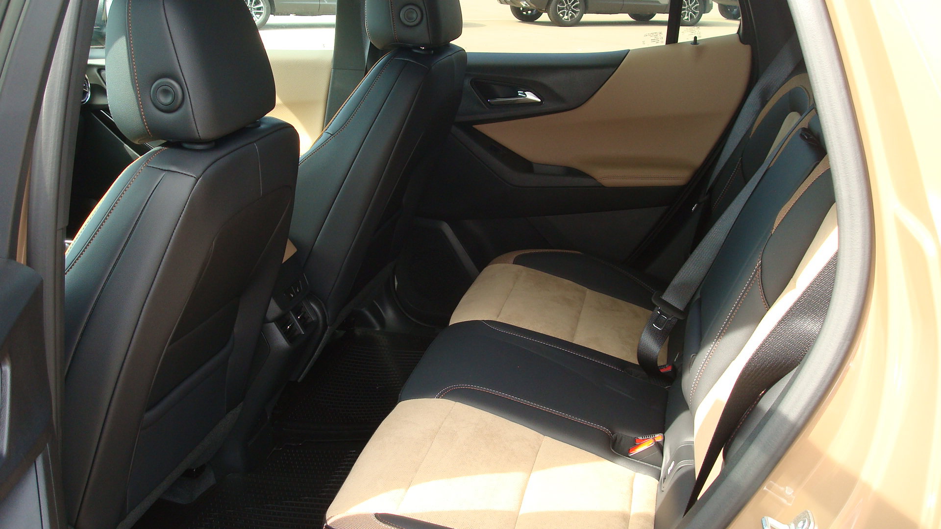 New 2027 Chevrolet Equinox ACTIV w/ Safety and Technology Package AWD/4WD image 7