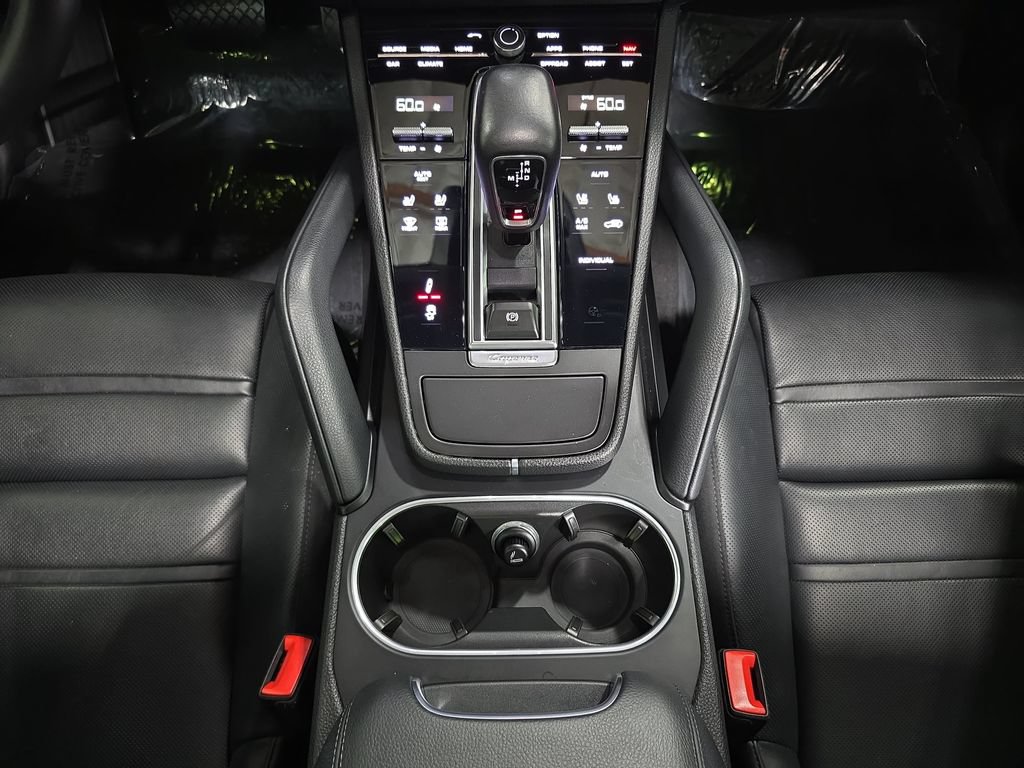 Used 2022 Porsche Cayenne Platinum Edition AWD/4WD image 20