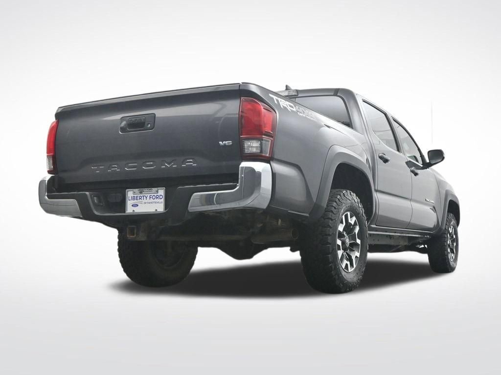 Used 2018 Toyota Tacoma TRD Off-Road AWD/4WD image 36