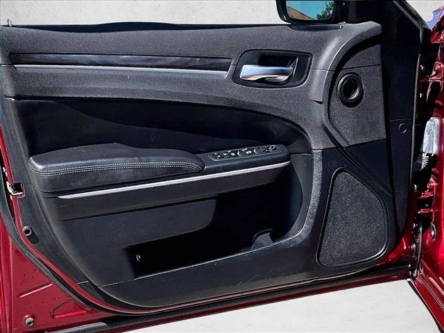 Used 2018 Chrysler 300 Touring w/ Sport Appearance Package RWD image 17