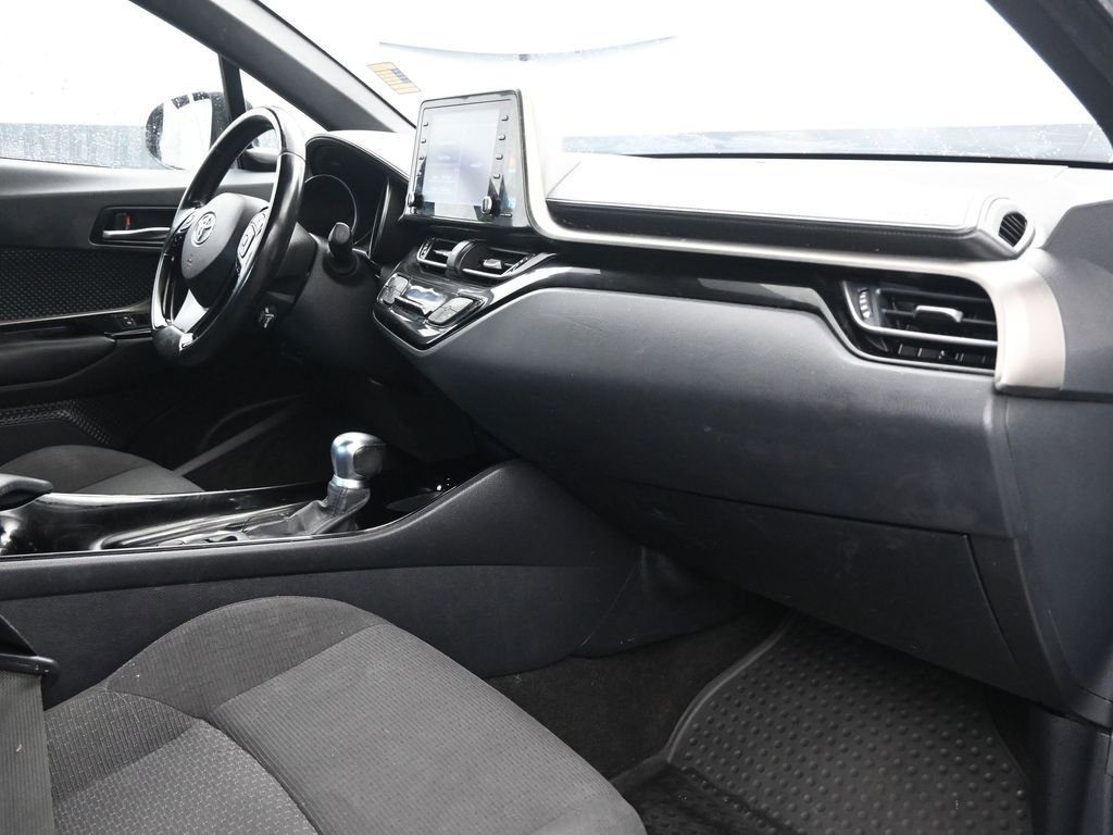 Used 2019 Toyota C-HR image 16