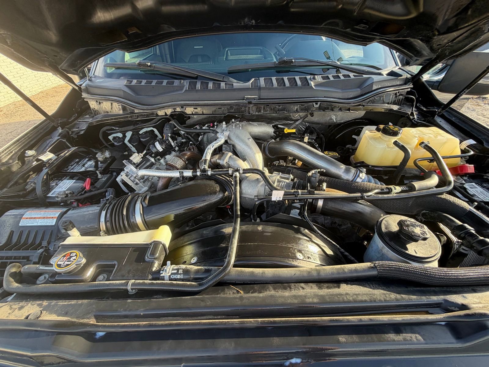 Used 2022 Ford F250 Platinum w/ FX4 Off-Road Package image 24