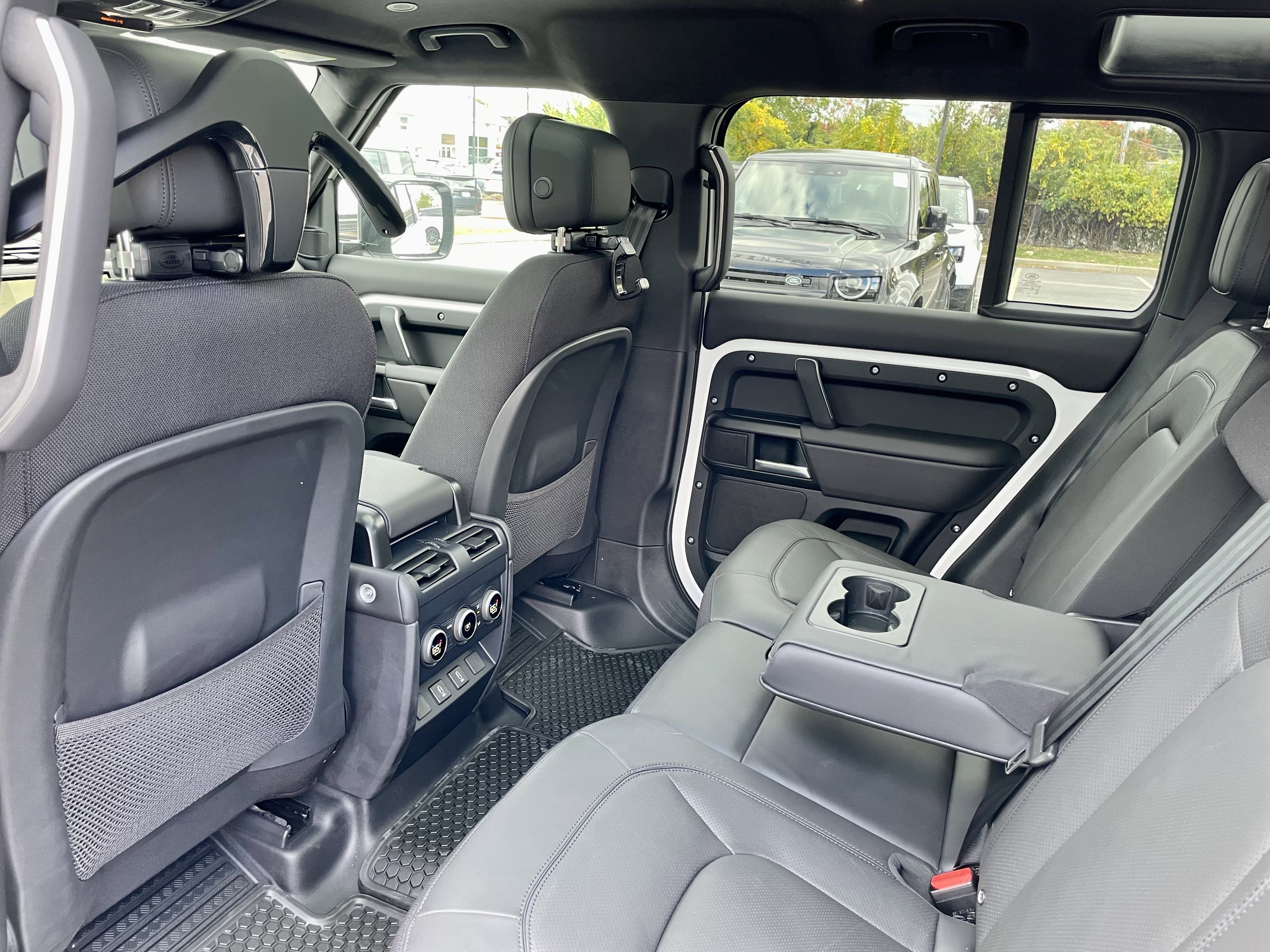 New 2026 Land Rover Defender 110 V8 image 29