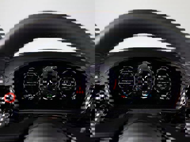 New 2025 Porsche Cayenne S image 21