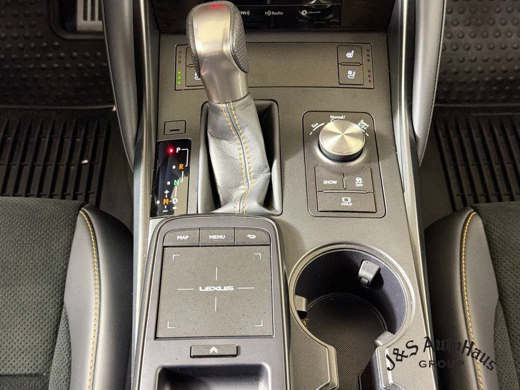 Used 2025 Lexus IS 500 RWD image 32
