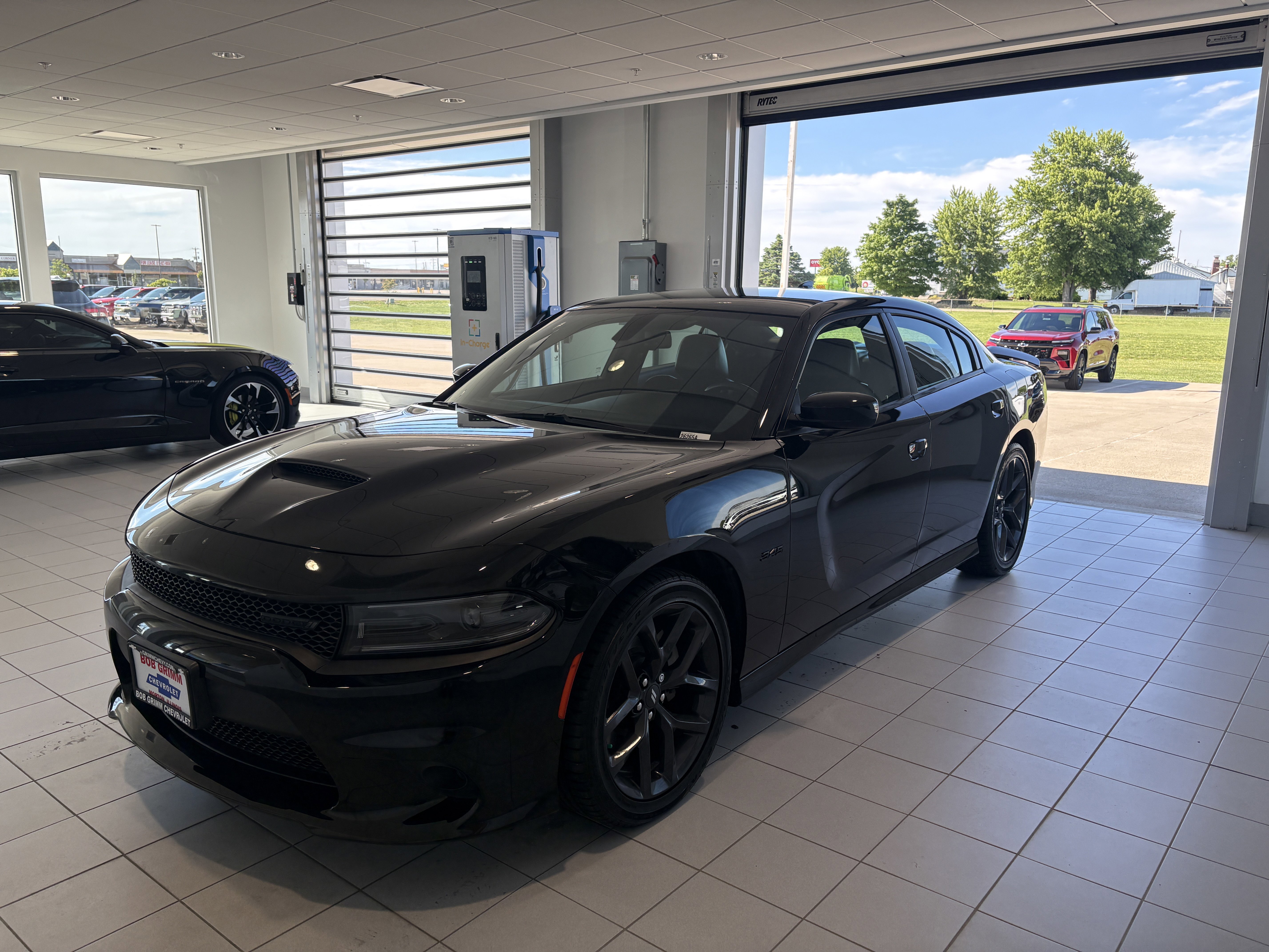 Used 2023 Dodge Charger R/T w/ Plus Group RWD image 6