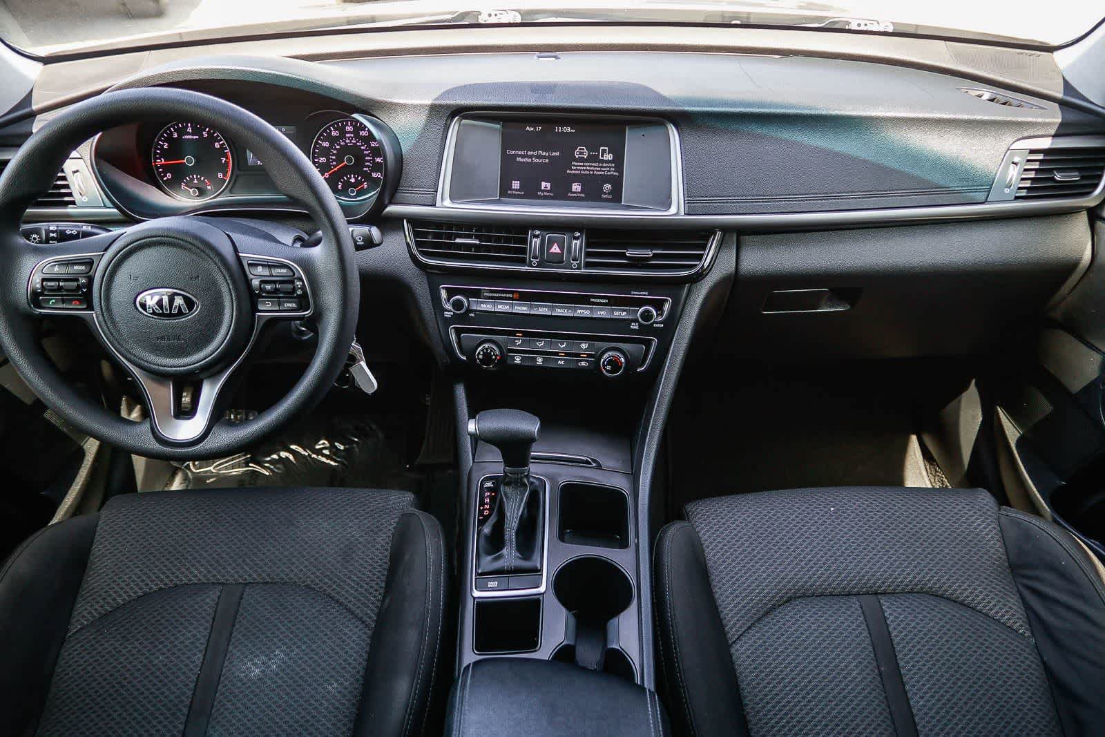 Used 2018 Kia Optima LX w/ 17" Alloy Wheels Package FWD image 12