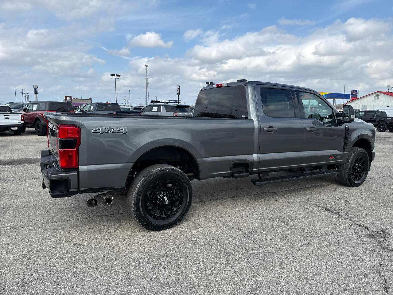 New 2026 Ford F250 XLT w/ XLT Premium Package AWD/4WD image 6
