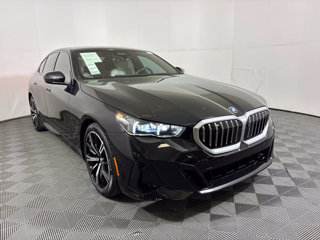 Certified 2026 BMW 530i w/ M Sport Package RWD image 4