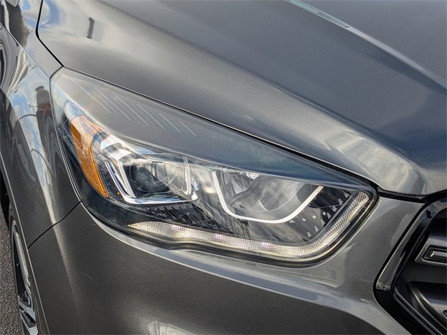 Used 2019 Ford Escape SEL image 9