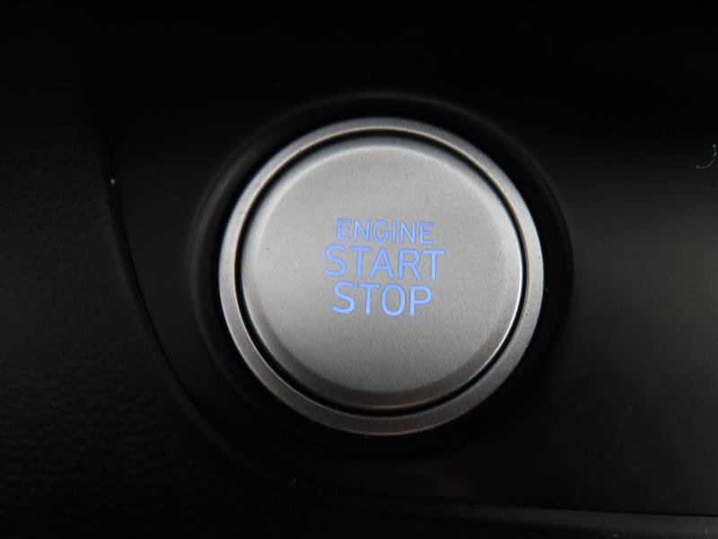 Used 2024 Hyundai Elantra SEL FWD image 17