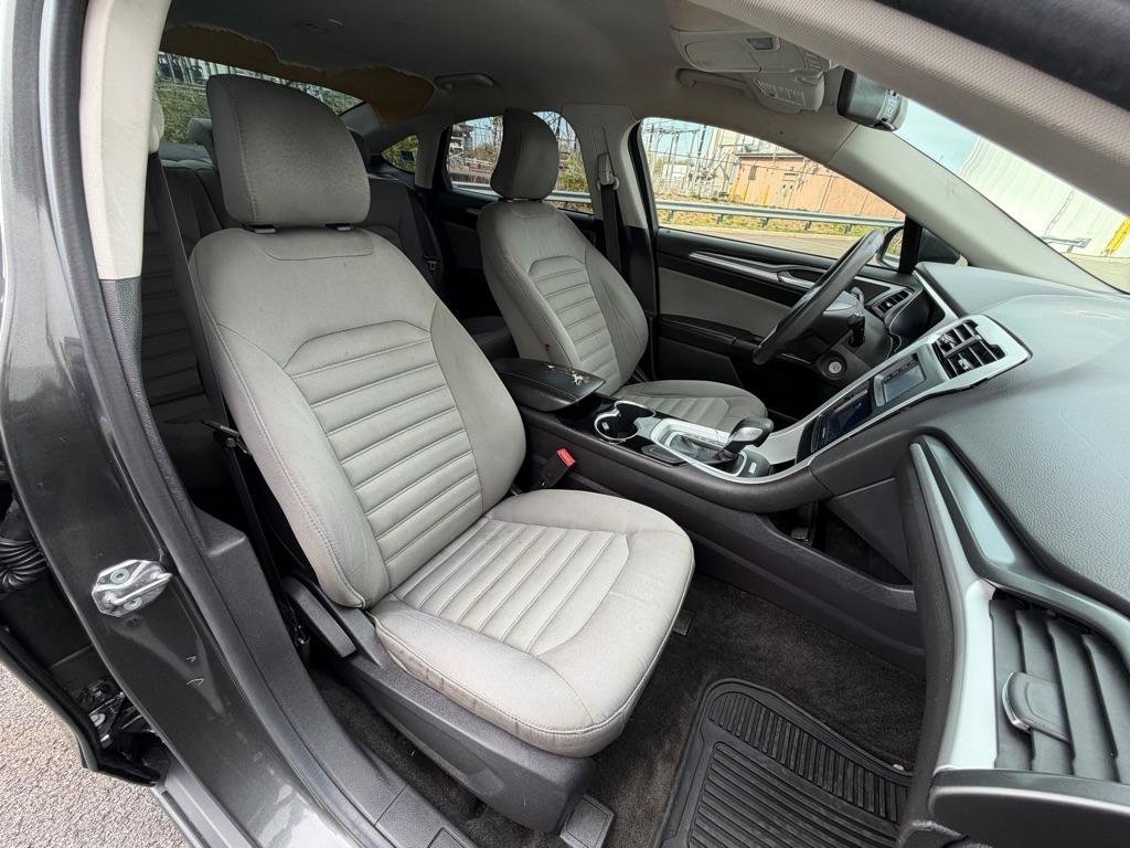 Used 2015 Ford Fusion S FWD image 12