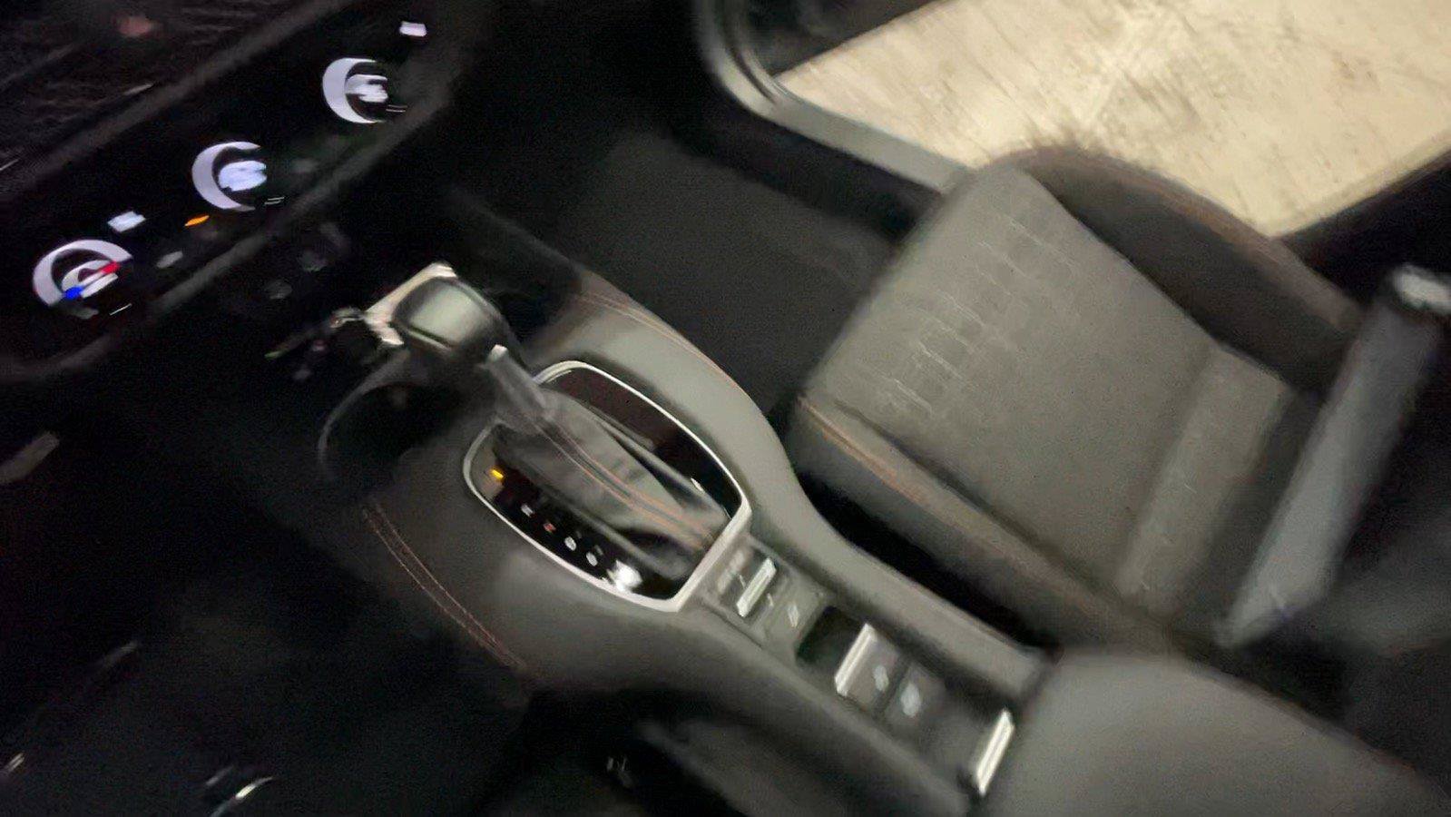 Used 2026 Honda HR-V Sport image 39