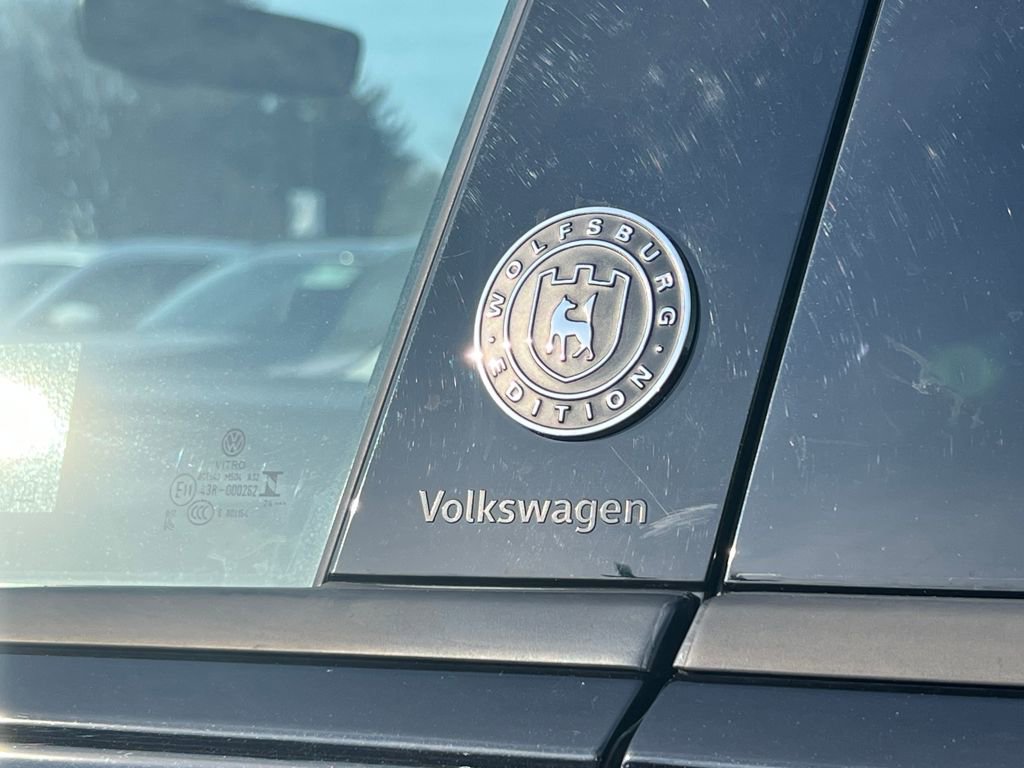 Used 2024 Volkswagen Tiguan Wolfsburg Edition image 8
