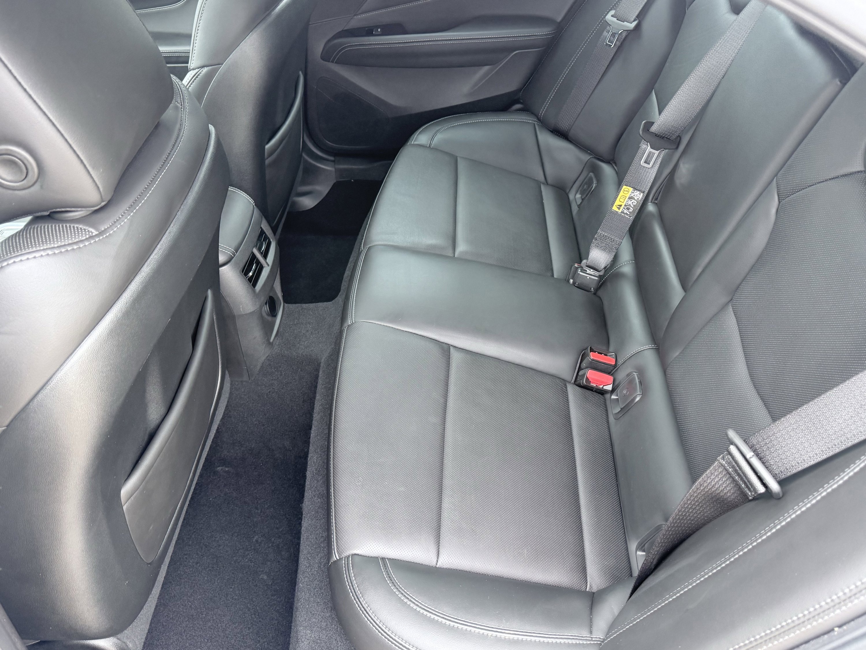 Used 2025 Cadillac CT4 Premium Luxury image 33