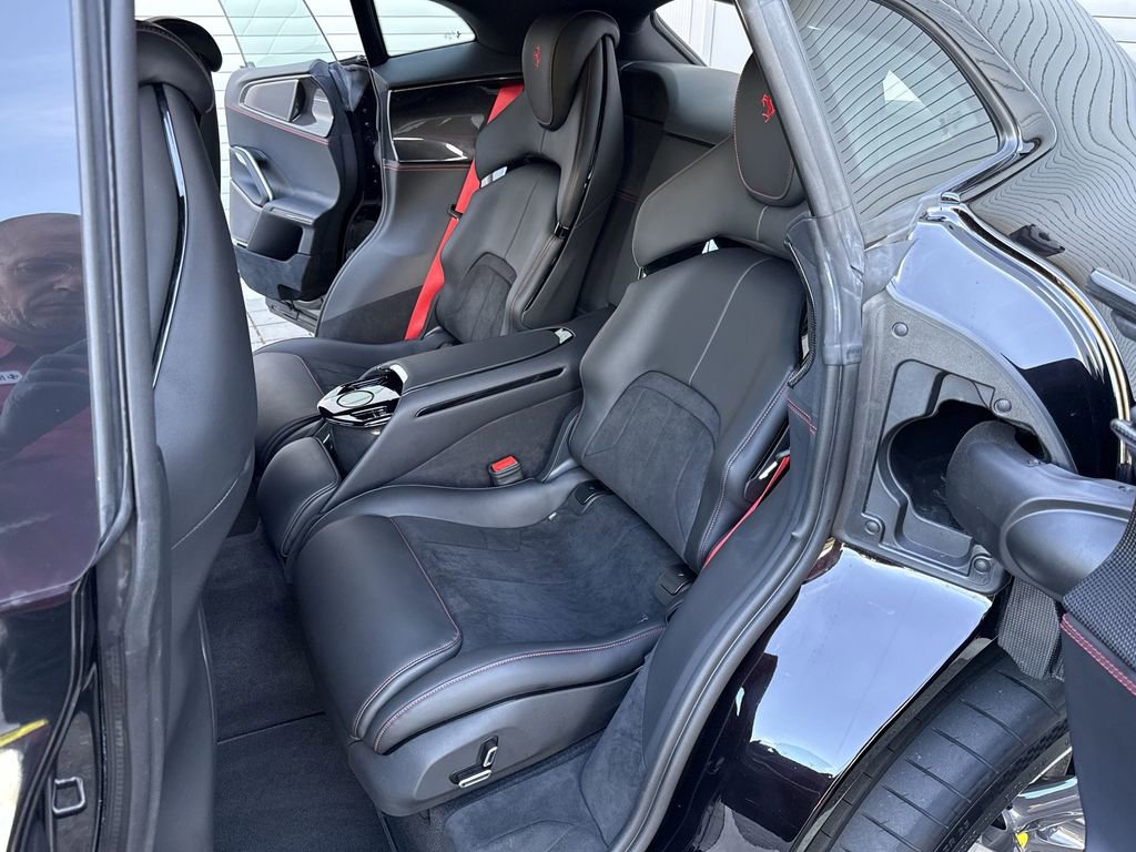 Certified 2024 Ferrari Purosangue image 32