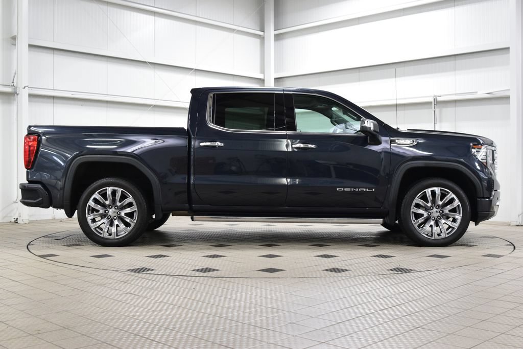 Used 2023 GMC Sierra 1500 Denali w/ Denali Reserve Package AWD/4WD image 9