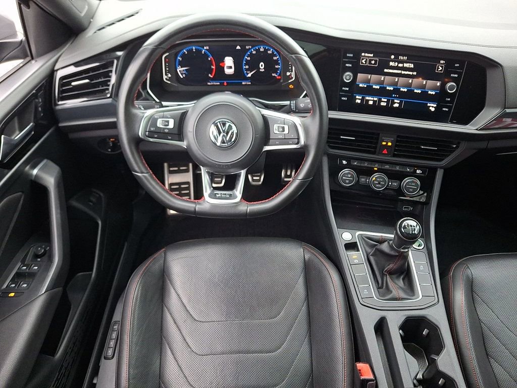 Used 2020 Volkswagen Jetta GLI image 11