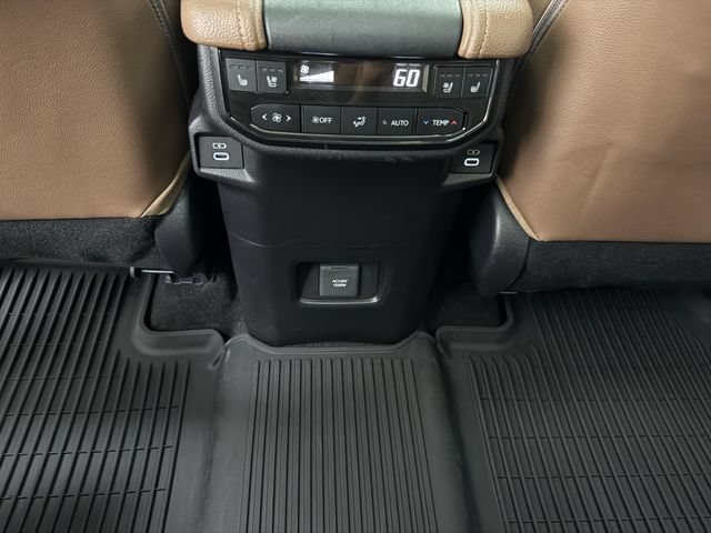 Used 2026 Toyota Grand Highlander AWD Hybrid image 32