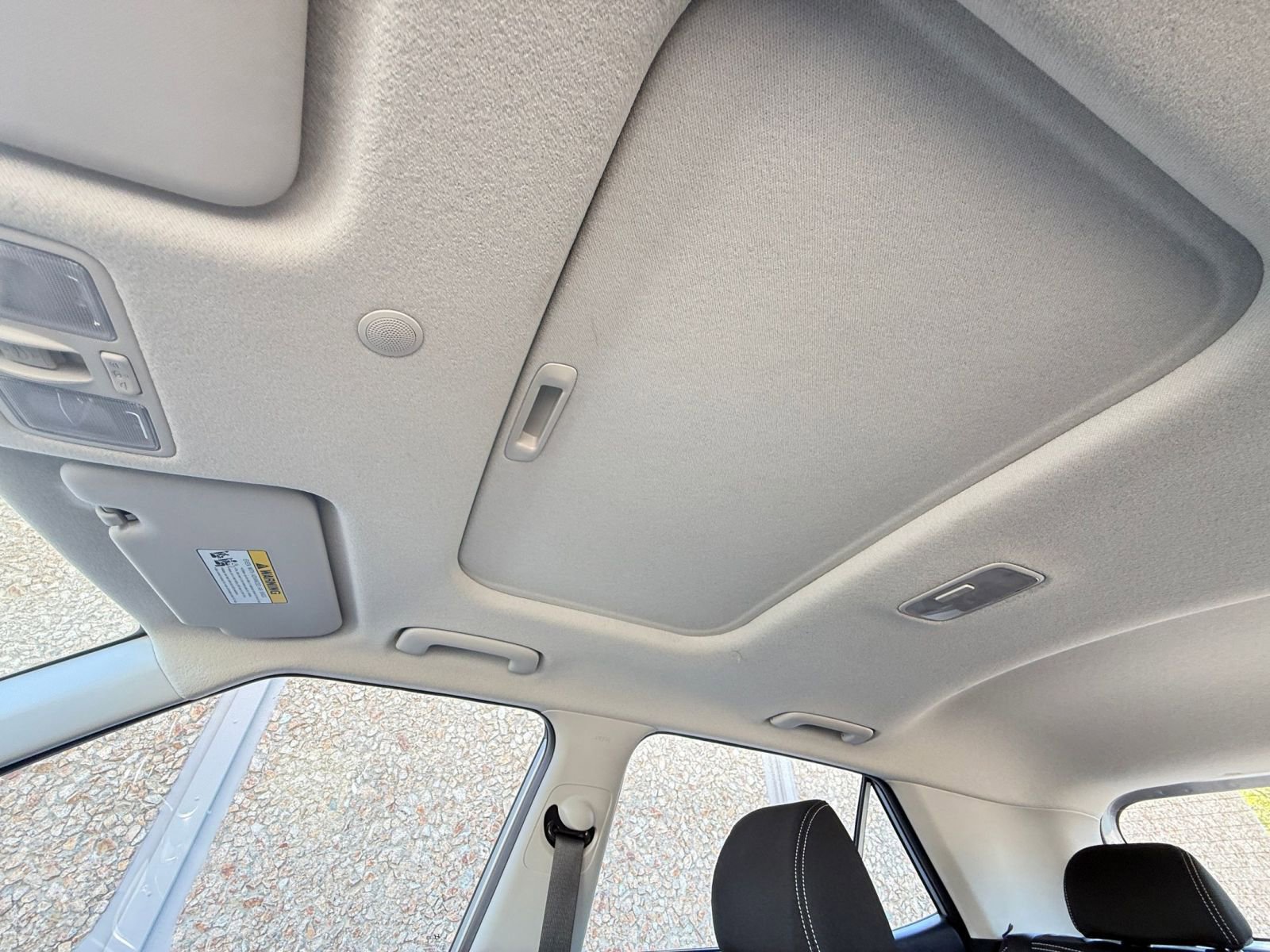 Used 2025 Hyundai Venue SEL image 30