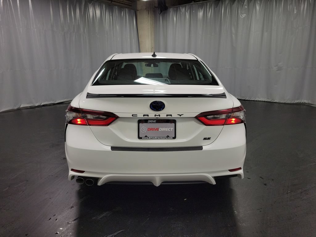 Used 2024 Toyota Camry SE FWD image 7
