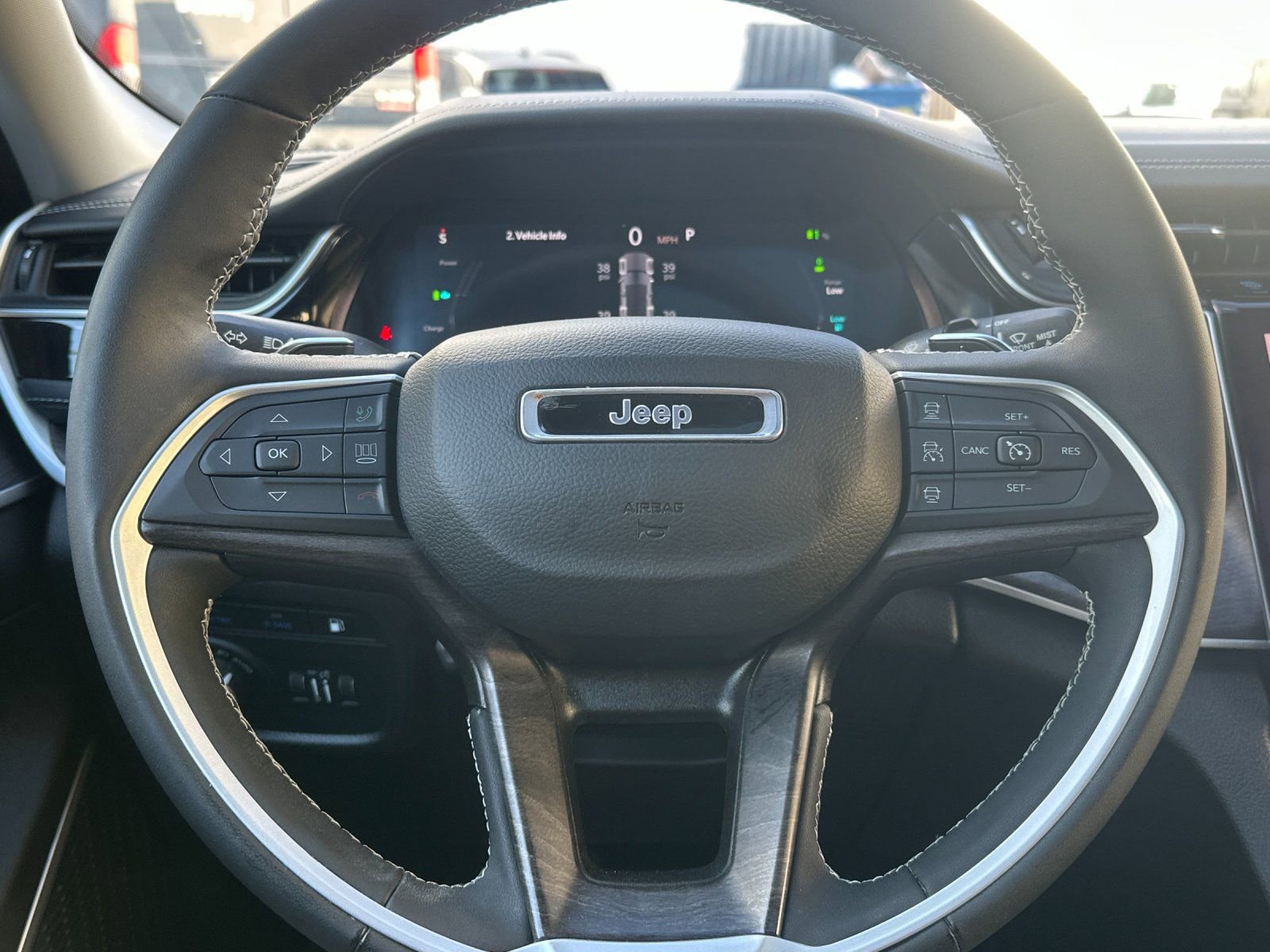 Used 2022 Jeep Grand Cherokee Limited 4xe w/ Luxury Tech Group II image 24