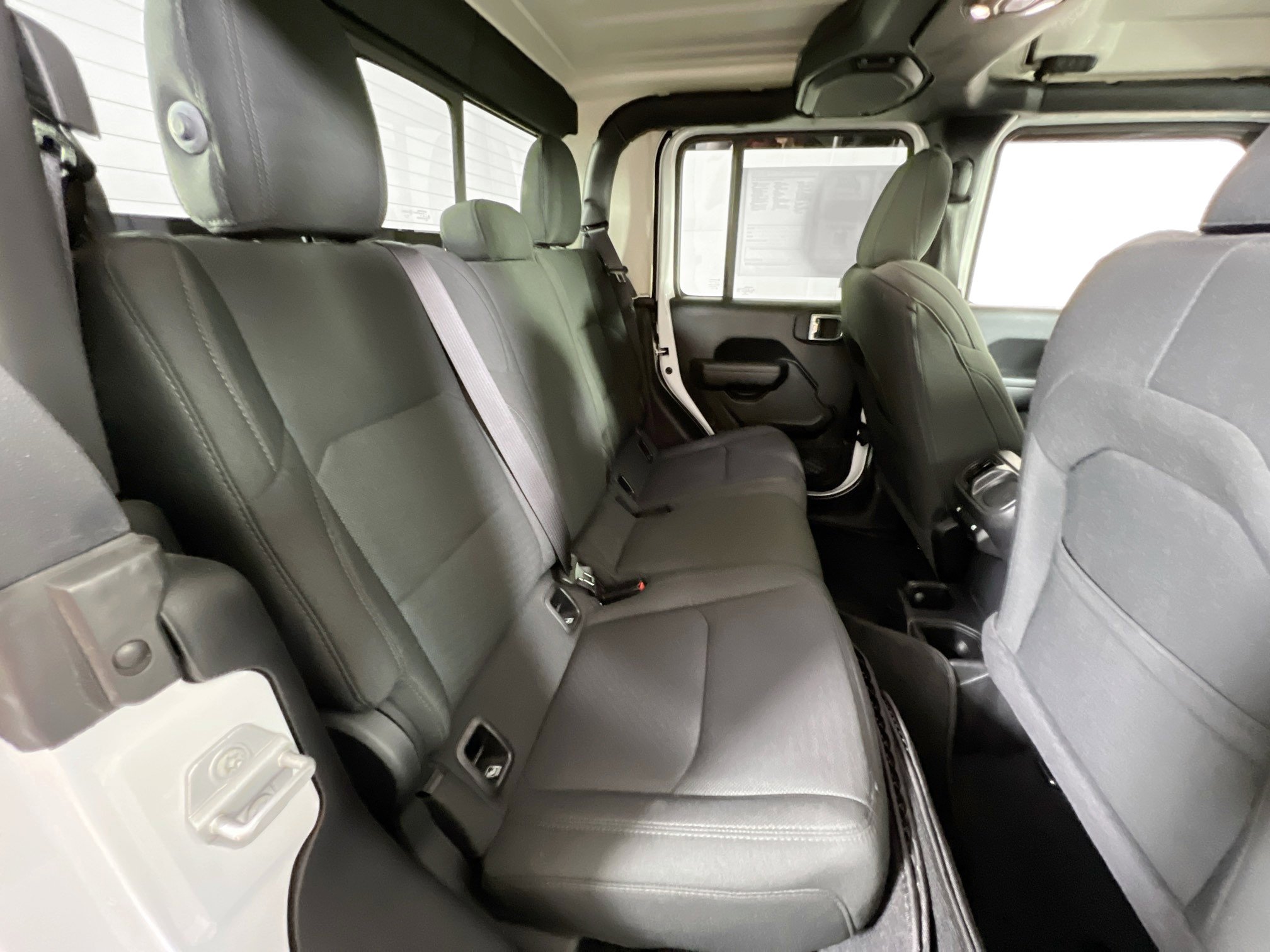 Used 2023 Jeep Gladiator Sport image 24