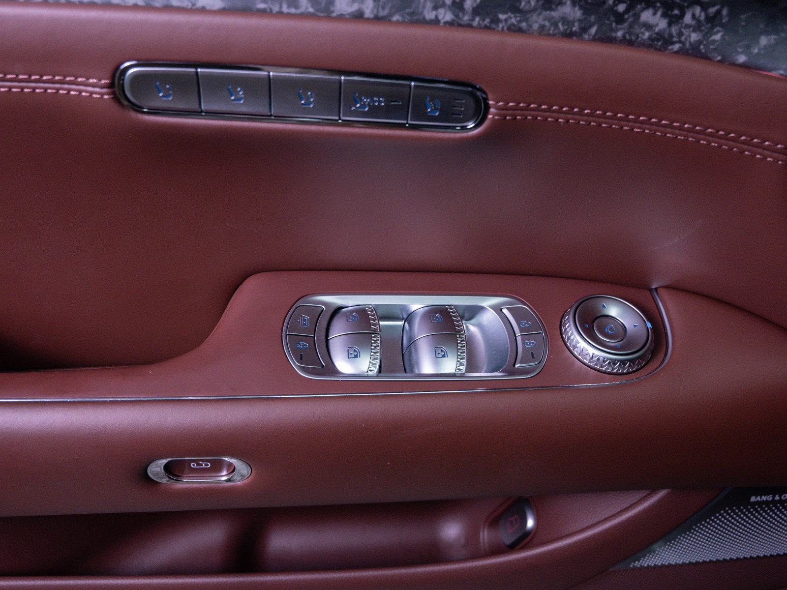 Used 2023 Genesis G90 3.5T AWD/4WD image 18