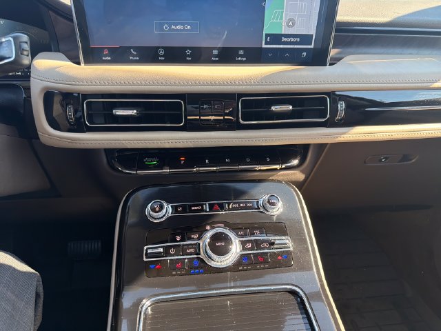Certified 2023 Lincoln Nautilus Reserve AWD/4WD image 20