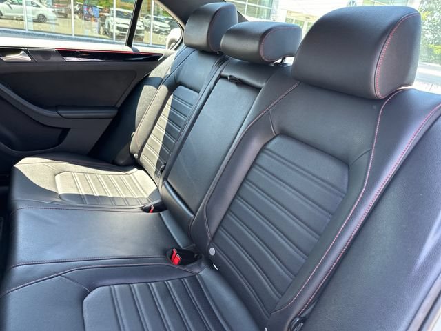 Used 2018 Volkswagen Jetta GLI FWD image 33