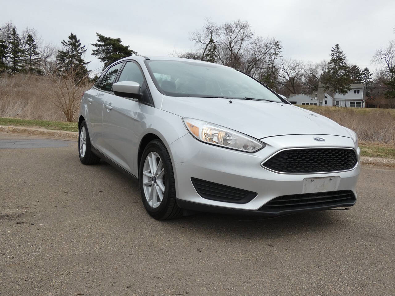 Used 2018 Ford Focus SE image 2