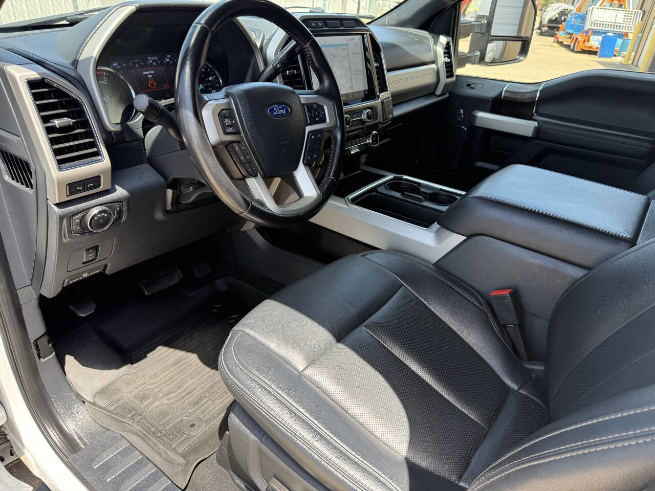 Used 2022 Ford F250 Lariat image 13