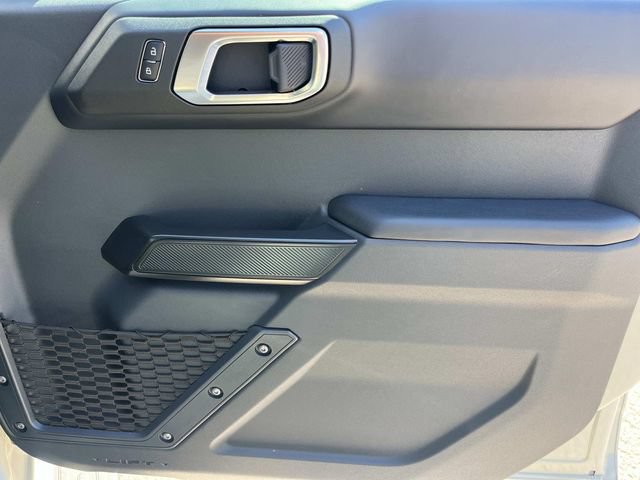 Used 2025 Ford Bronco Outer Banks AWD/4WD image 25